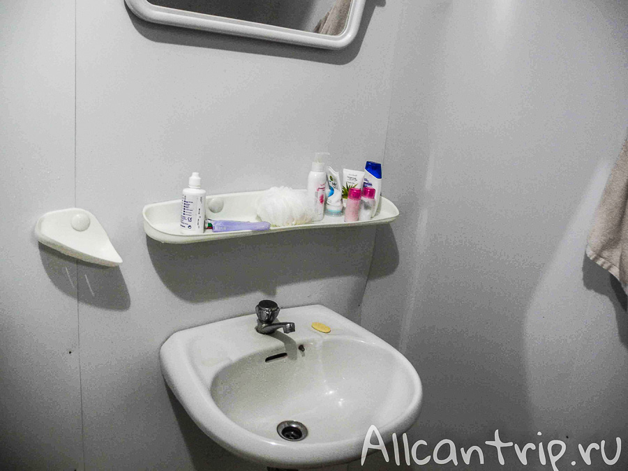 Отель G.B.T. Guesthouse в Сиануквиле