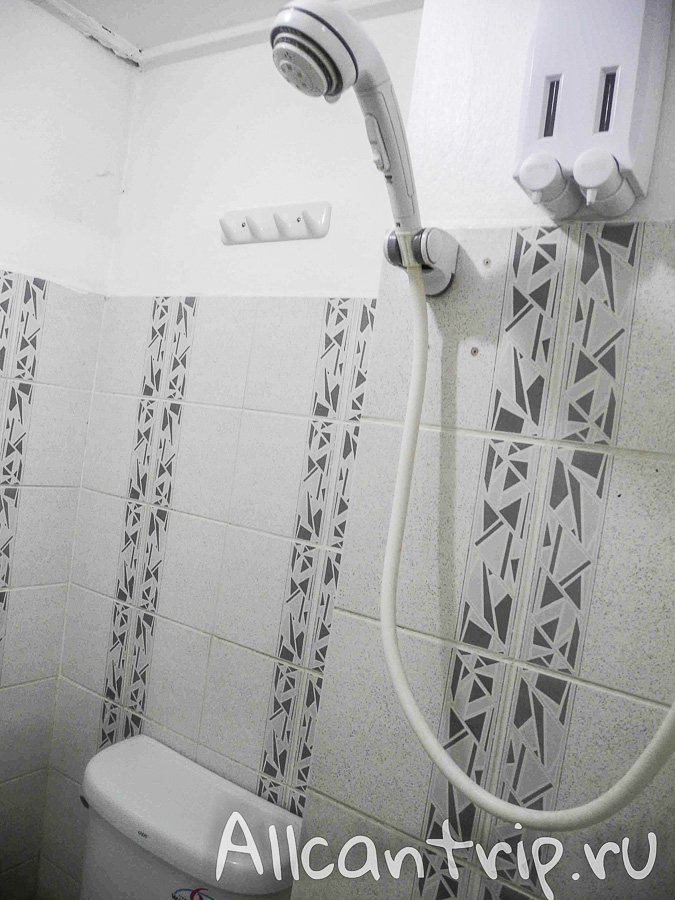 Бюджетный отель в Бангкоке Riski Residence