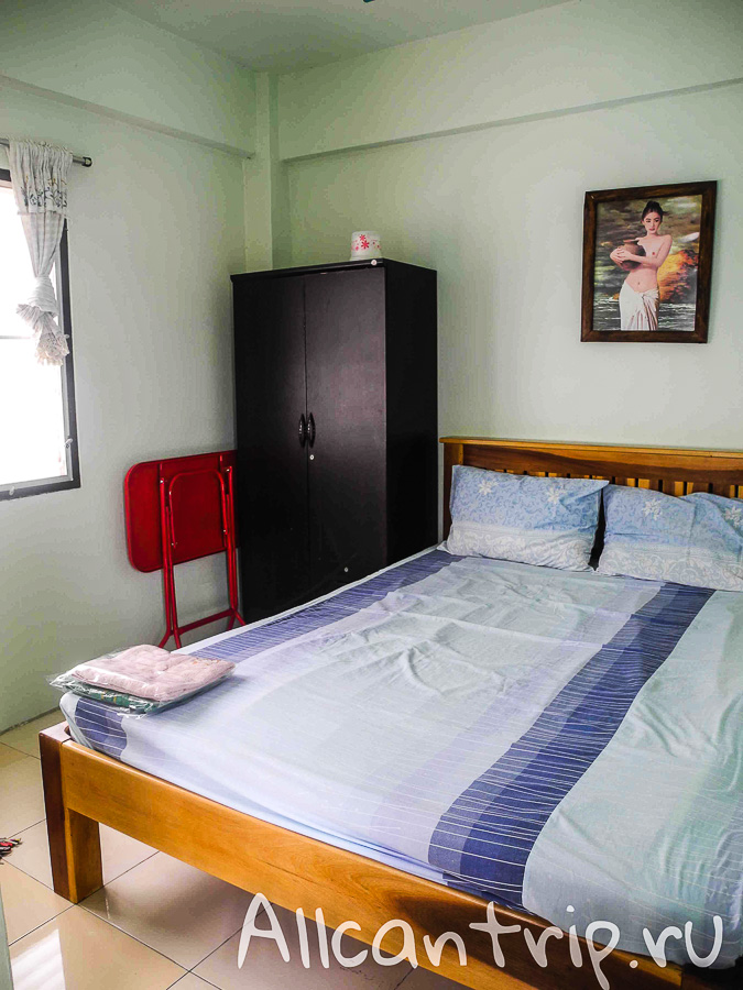 White guesthouse Бюджетный гестхаус недалеко от Каосана