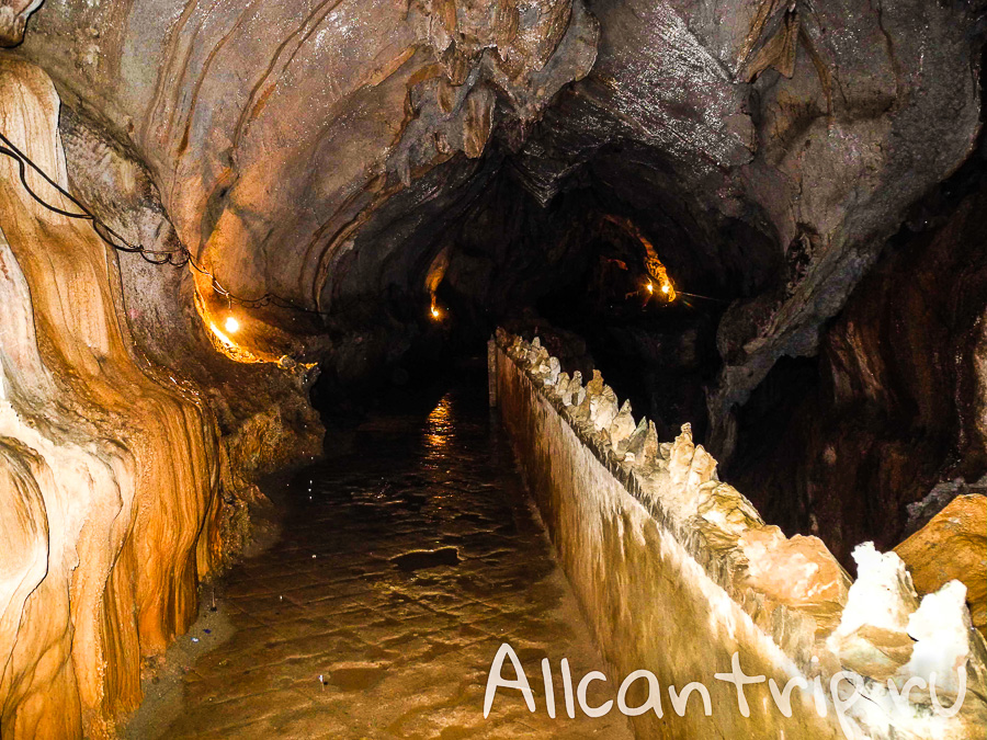 Пещера Tham Chang Cave Ванг Вьенг