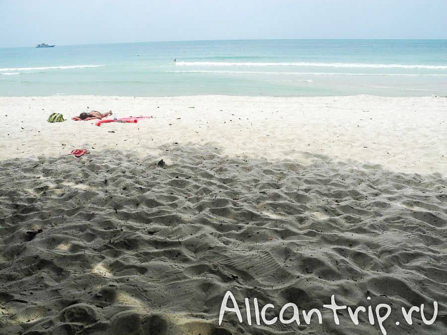 Песок пляжа Чавенг на Самуи