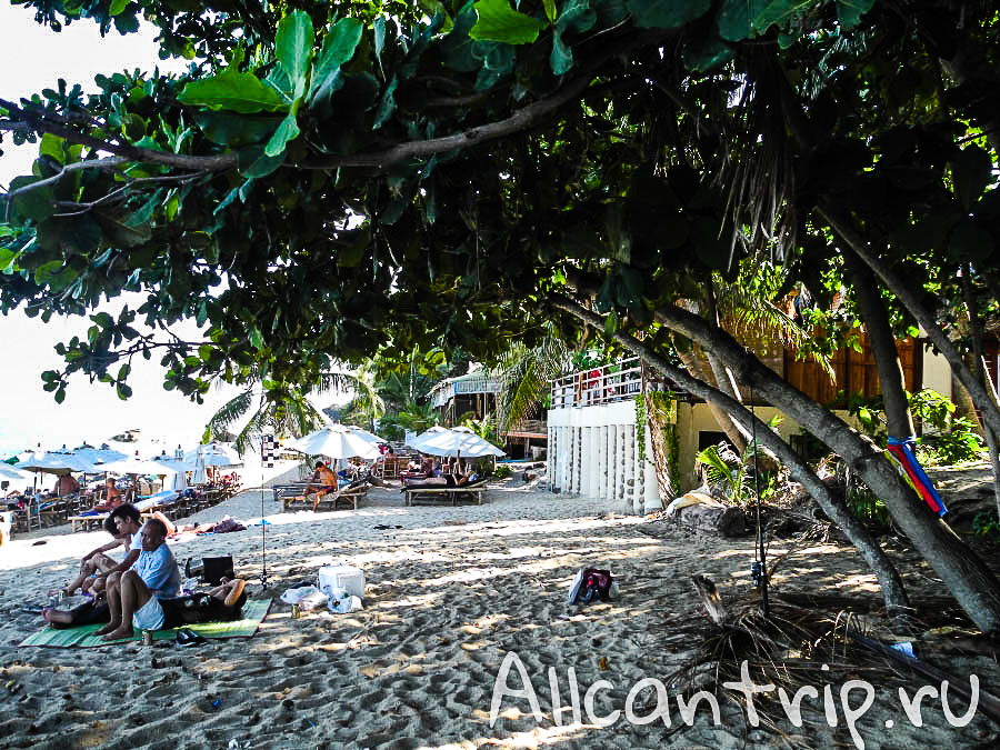 На пляже Ламаи