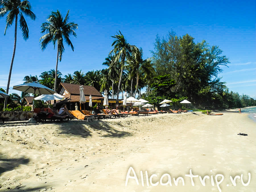 Берег пляжа Lipa Noi Samui