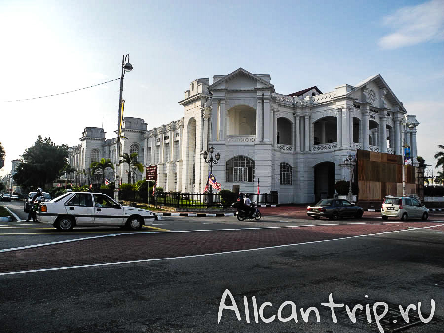 на улице города Ипох