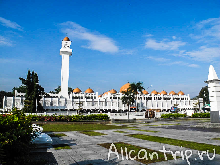 на улице малайского города Ипох