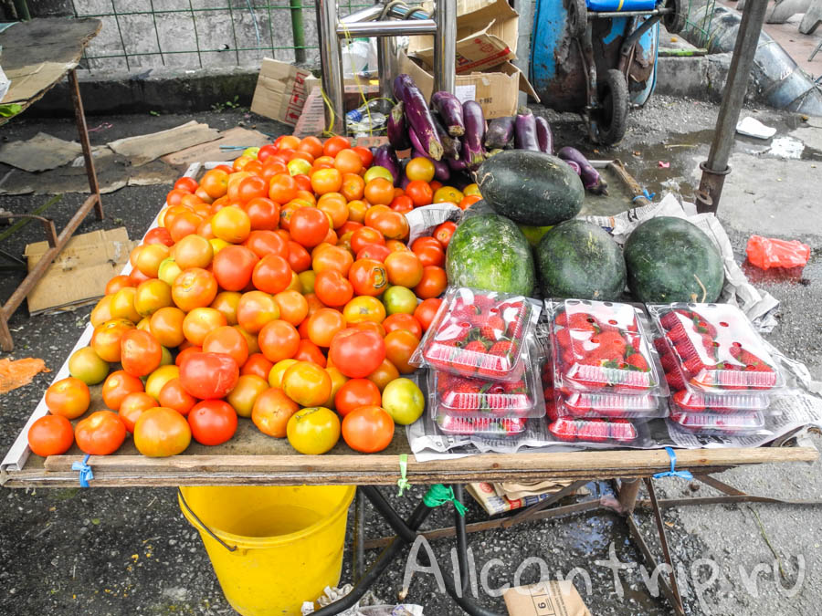 Рынок в Тана Рате