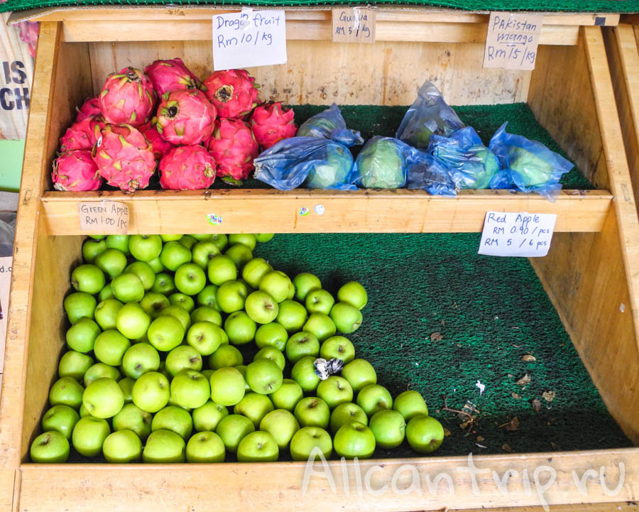 Фрукты в Тана Рате