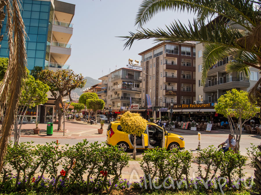 на улицах алании