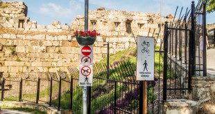 на улицах античного Сиде Турция