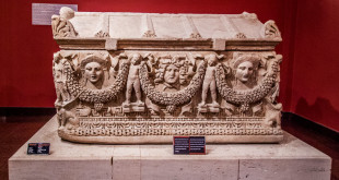 экспонаты в музее Анталии