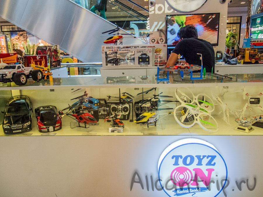 шоппинг в ТЦ Джевахир