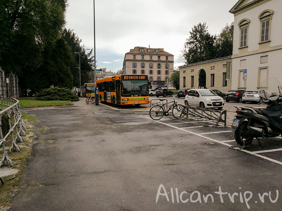 автобус в Милане