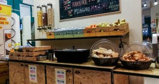 еда в хостеле в милане