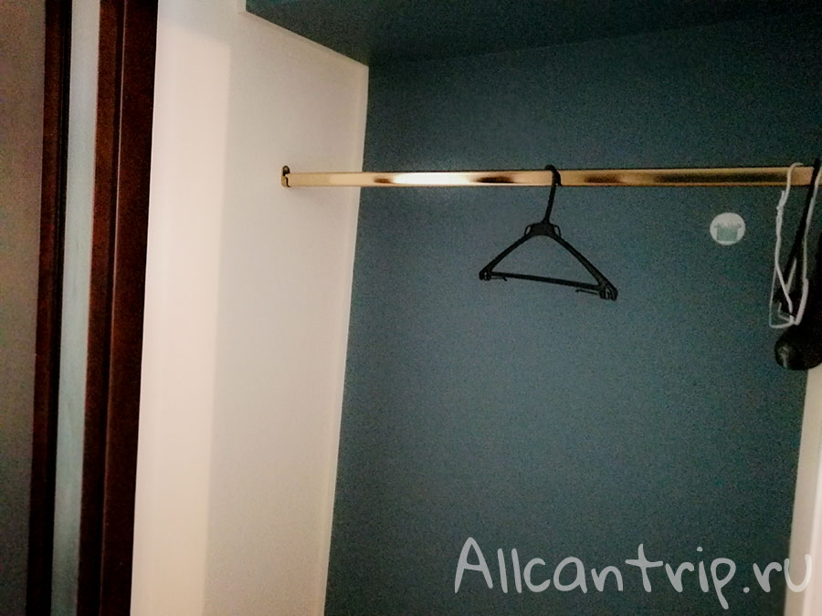 можно ли жить в хостеле