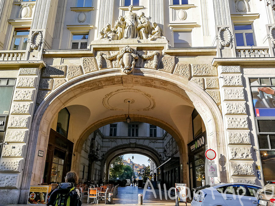 улица Ваци в Будапеште архитектура