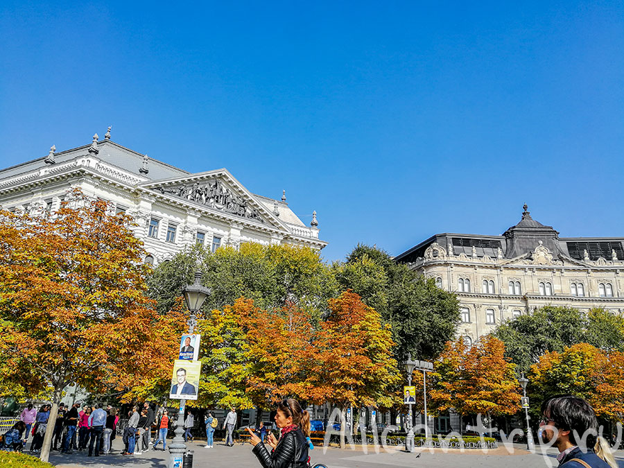 Площадь Свободы в Будапеште: самый необычный фонтан города