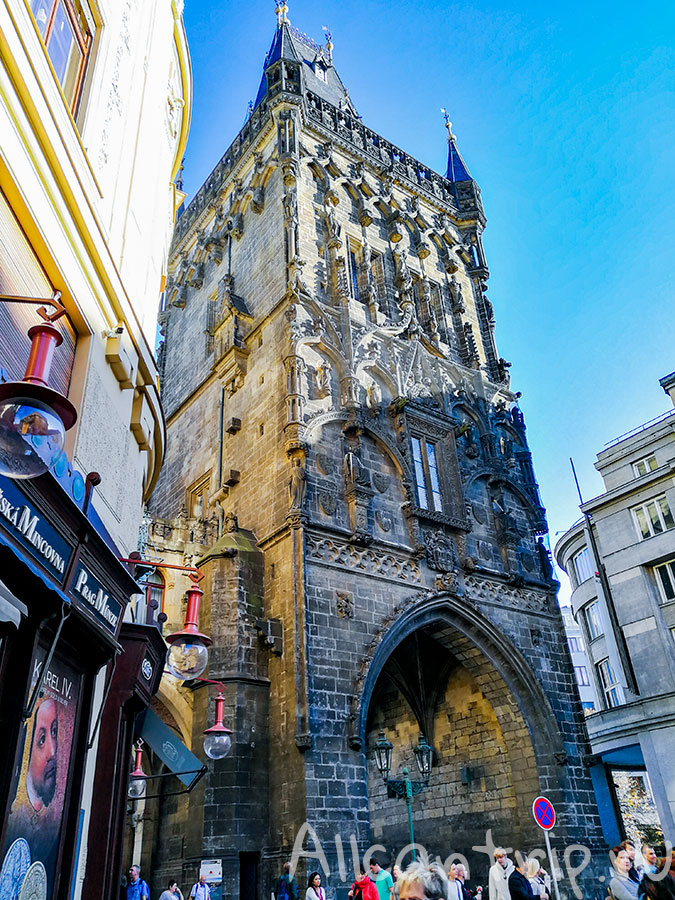 пороховая башня в праге фото