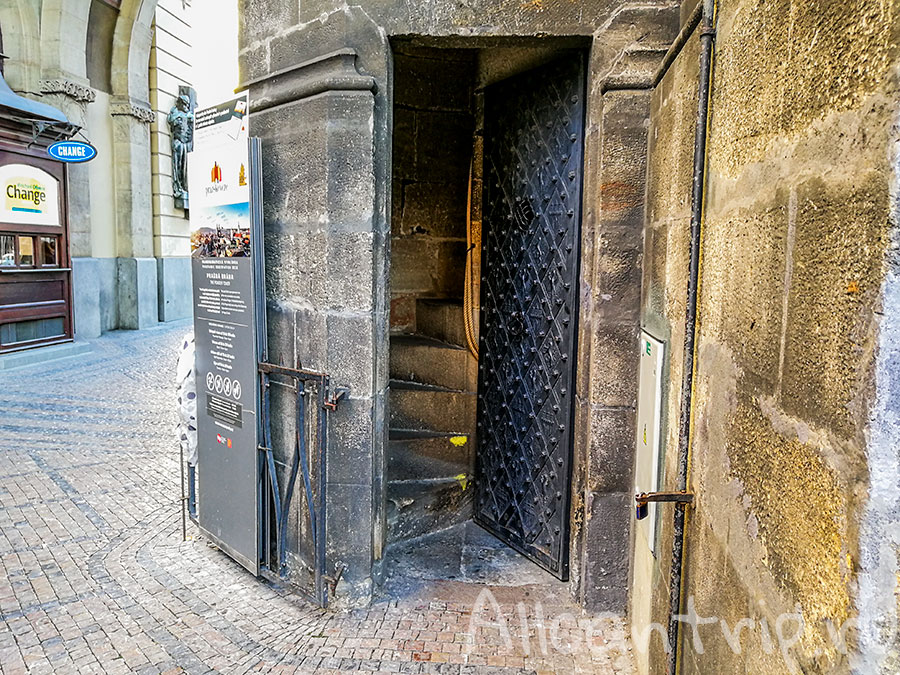 пороховые ворота в праге