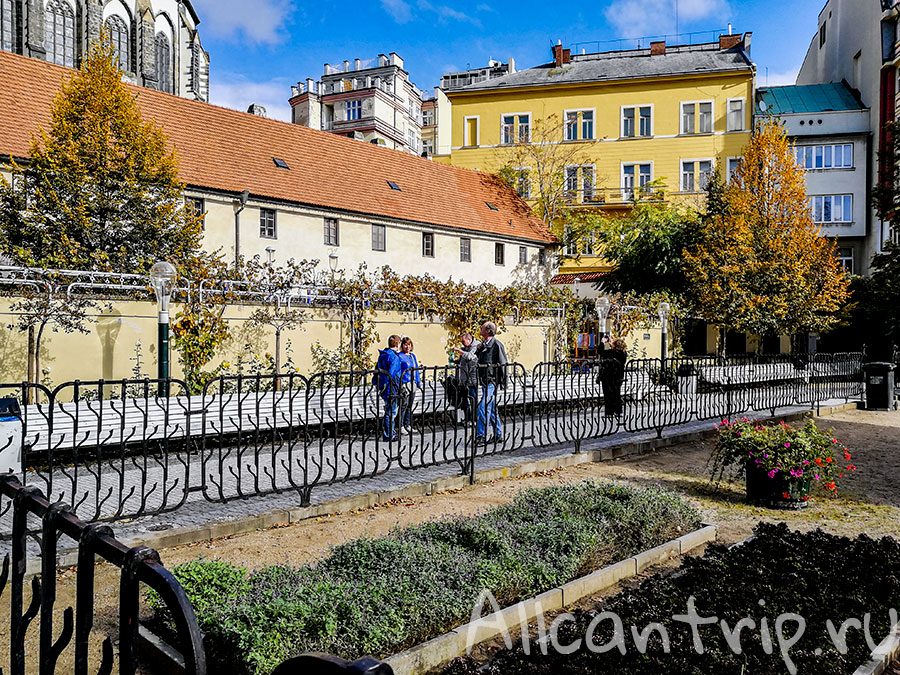 францисканский сад в праге