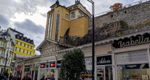 замковая колоннада Карловы Вары