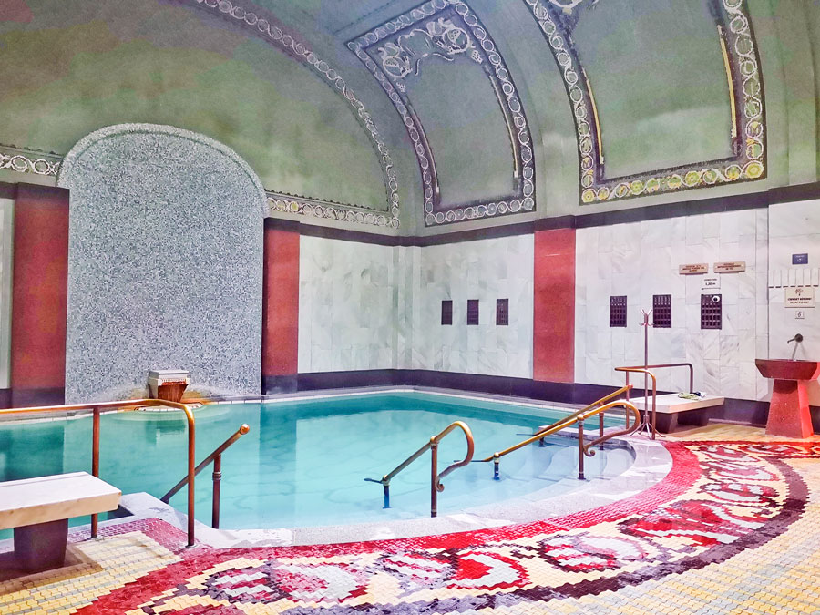 купальни геллерт