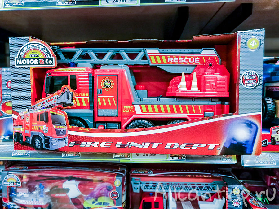 toys center милан